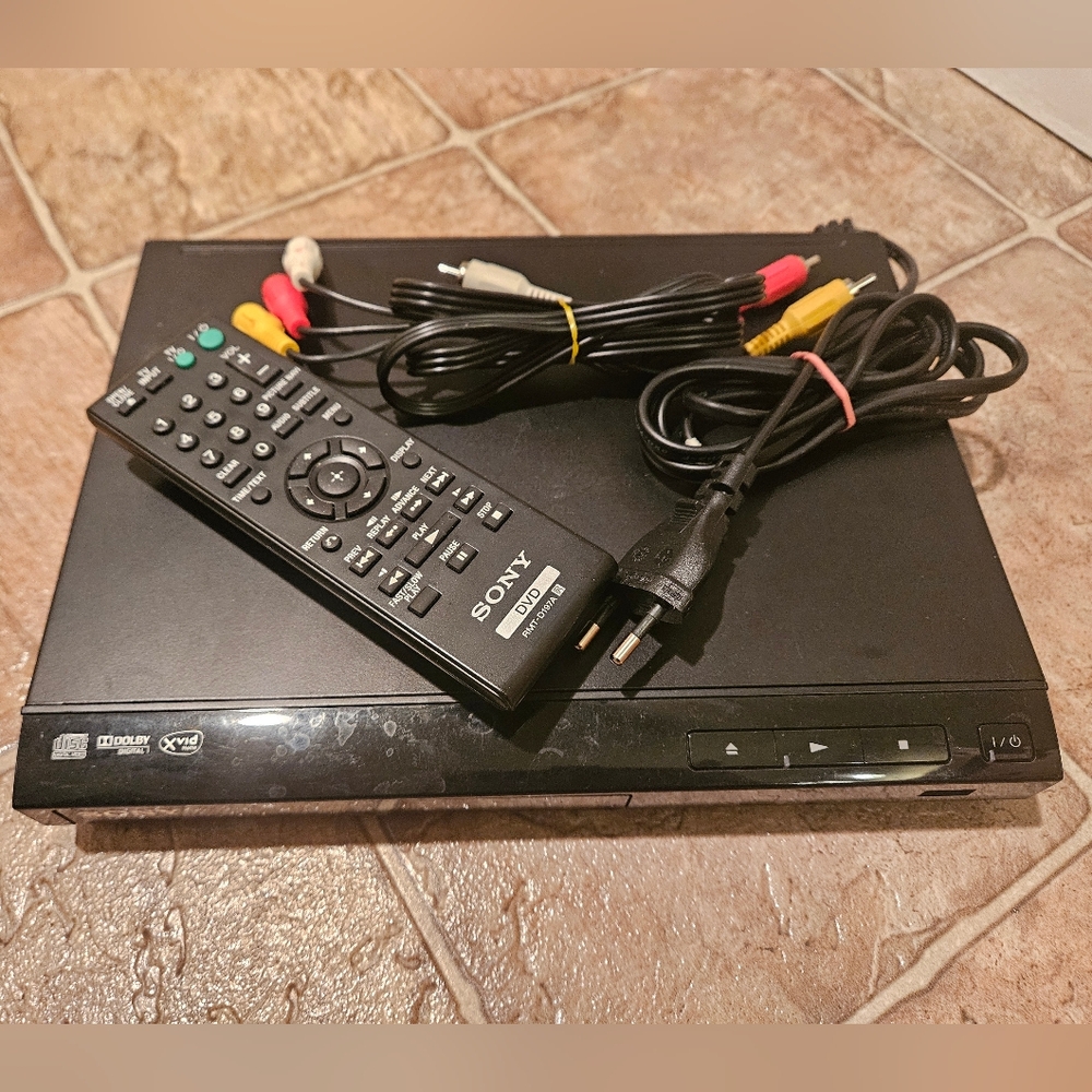 SONY All region CD/DVD player DVP-SR320 With Remote Control